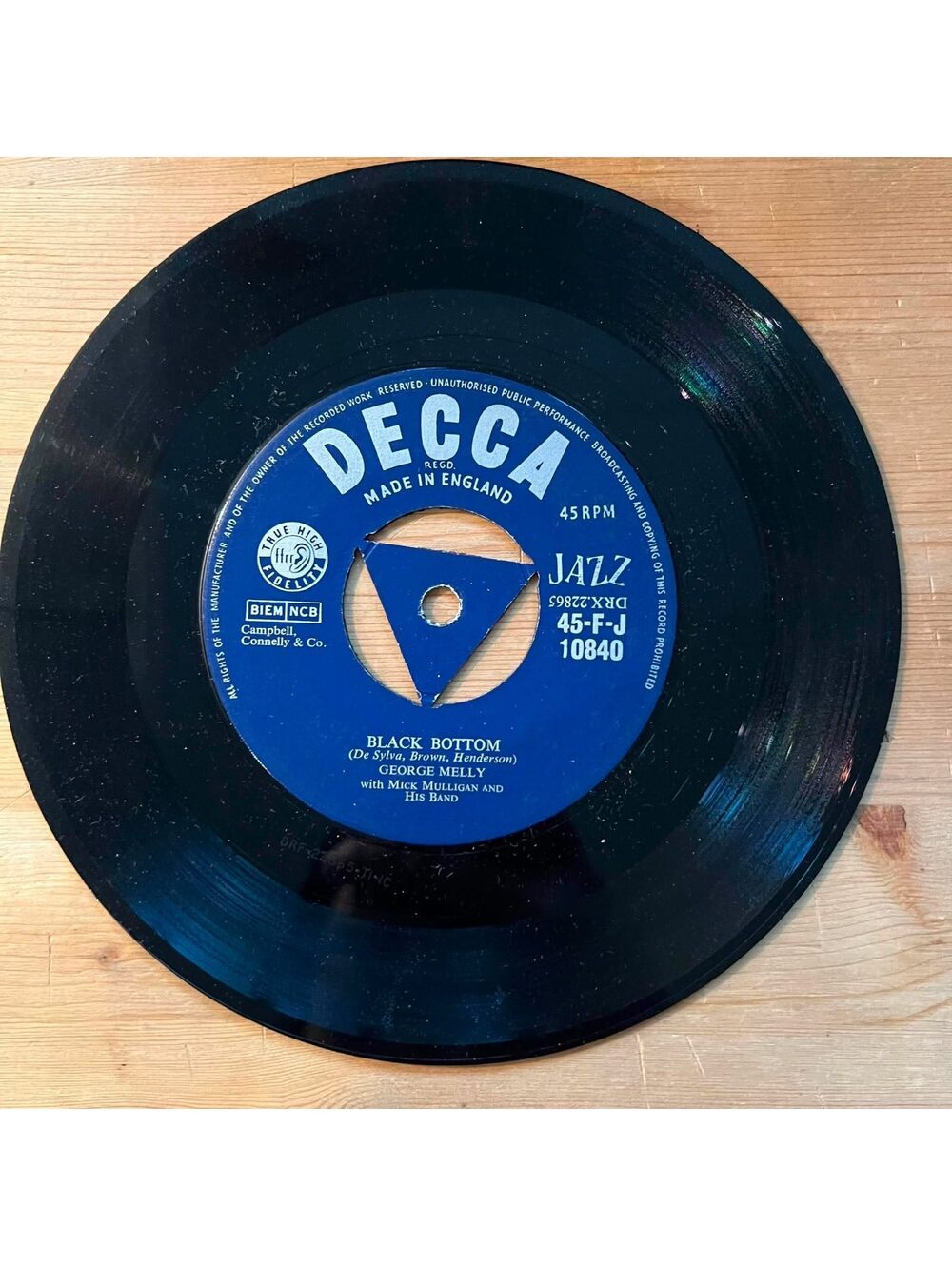 George Melly - Black Bottom/Magnolia 45rpm VG+ R11
